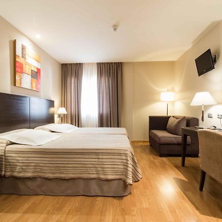 El Patio Hotel La Almunia de Dona Godina Ngoại thất bức ảnh