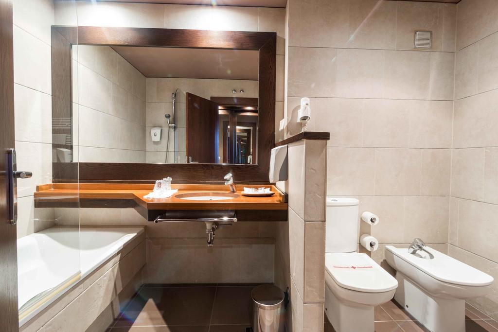 El Patio Hotel La Almunia de Dona Godina Ngoại thất bức ảnh