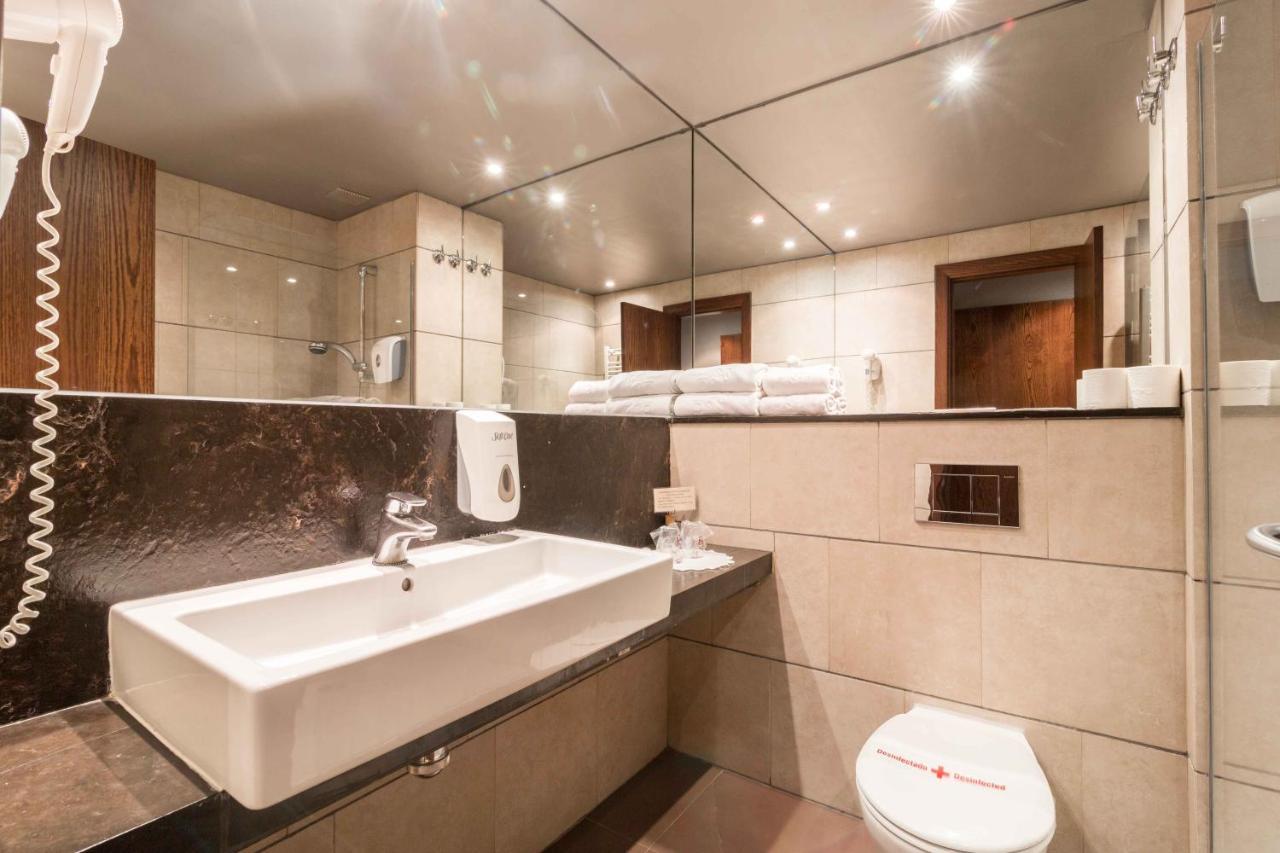El Patio Hotel La Almunia de Dona Godina Ngoại thất bức ảnh