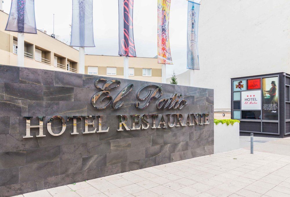 El Patio Hotel La Almunia de Dona Godina Ngoại thất bức ảnh